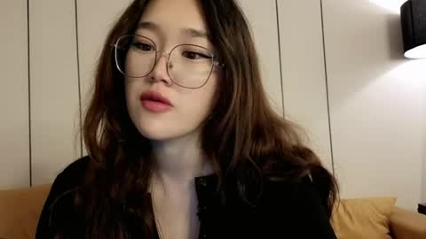 Snapshot of jennatyan chatting on 05/13/26, 04:21 JENNA online show from 05/13/26, 04:21