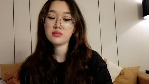 Snapshot of jennatyan chatting on 05/18/26, 04:18 JENNA online show from 05/18/26, 04:18