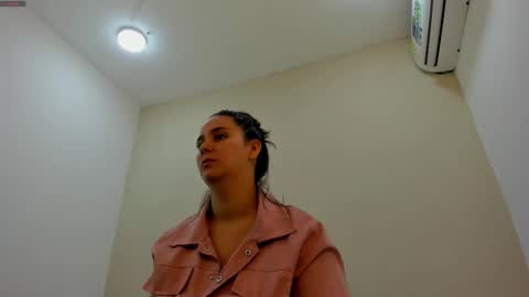 jenner_madison online show from 03/12/26, 12:33