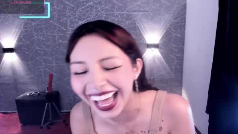 Jenner online show from 10/18/25, 07:14