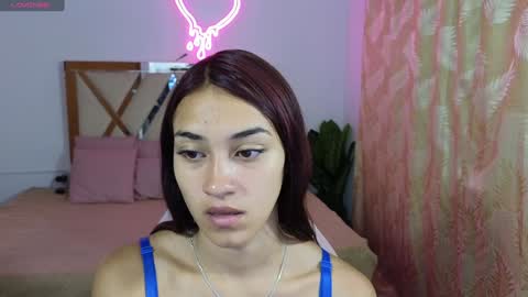 Snapshot of jenner_tay chatting on 01/17/25, 11:27 jenner online show from 01/17/25, 11:27