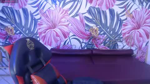 Snapshot of jenni_arango chatting on 06/18/26, 01:04 Jenny online show from 06/18/26, 01:04