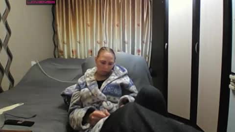 JenniDeep online show from 05/27/26, 06:49