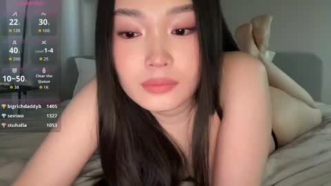 Snapshot of jennie_yung chatting on 04/21/26, 02:51 jennie_yung online show from 04/21/26, 02:51
