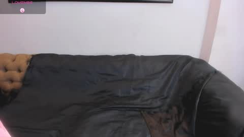 Jennie online show from 10/07/25, 12:13