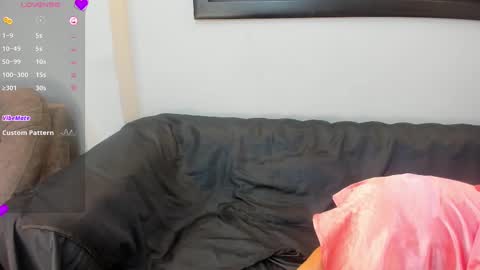 Jennie online show from 10/23/25, 12:15