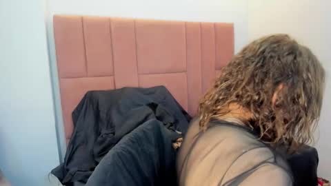 Jennie online show from 02/04/26, 12:22