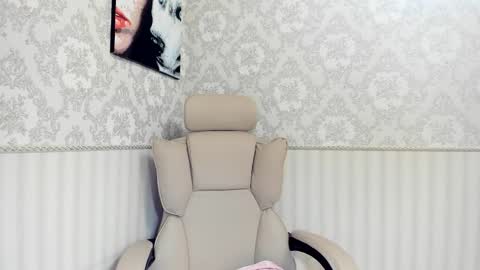 Snapshot of jennifer838 chatting on 10/05/25, 01:42 Jennifer online show from 10/05/25, 01:42