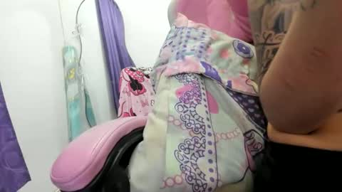 Snapshot of jennifer_bodyy0404 chatting on 05/06/26, 02:29 jennifer_bodyy0404 online show from 05/06/26, 02:29