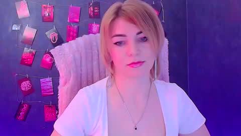 Jennifer online show from 03/22/26, 12:41