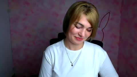 Snapshot of jennifer_cuttie chatting on 06/27/26, 06:29 Jennifer online show from 06/27/26, 06:29