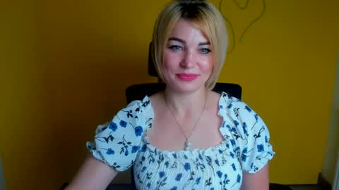 Snapshot of jennifer_cuttie chatting on 08/03/26, 11:37 Jennifer online show from 08/03/26, 11:37