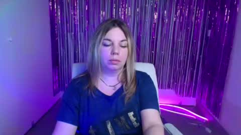 Jennifer online show from 09/22/25, 11:56