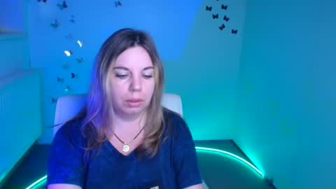 Jennifer online show from 09/27/25, 05:45