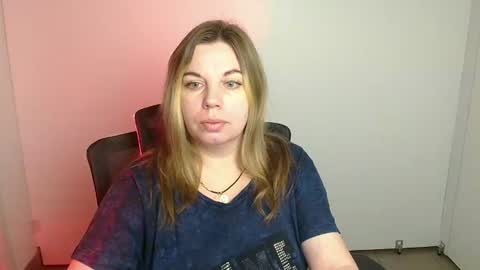 Jennifer online show from 10/13/25, 05:51