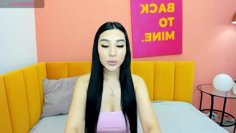 Jennifer online show from 11/16/25, 01:33