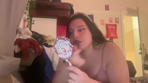Snapshot of jennifer_robbie chatting on 05/25/26, 07:47 jennifer_robbie online show from 05/25/26, 07:47