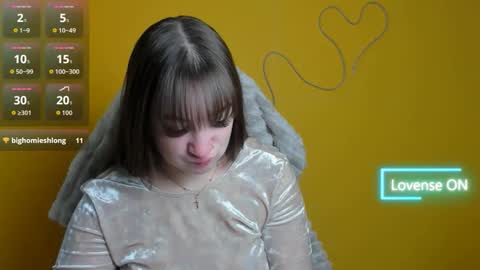 Jennifer online show from 11/17/25, 06:41