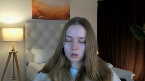 Jennifer online show from 09/30/25, 09:09