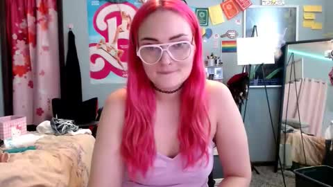Jennifer Gwen online show from 11/07/25, 06:02