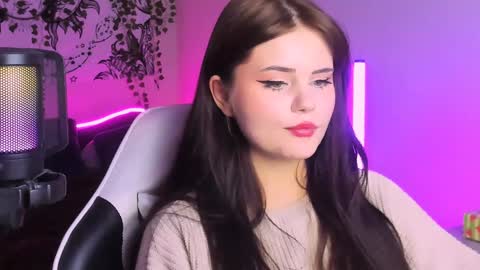 Jenni online show from 12/01/24, 07:36