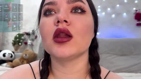 Mila online show from 12/25/24, 10:16