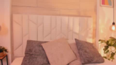     online show from 02/26/26, 12:15