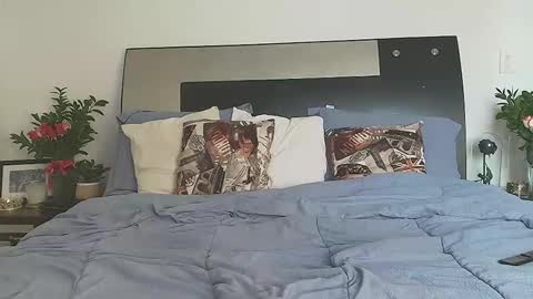 Jenn online show from 12/05/25, 07:10