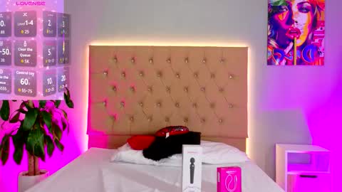 jenny__lawrence online show from 03/13/26, 09:05