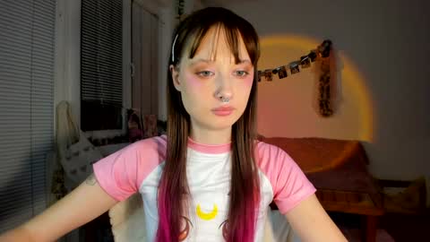 Snapshot of jenny_cox_love chatting on 12/05/24, 06:33 Jennifer Jenny Darling   online show from 12/05/24, 06:33