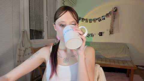 Snapshot of jenny_cox_love chatting on 01/22/25, 07:45 Jennifer Jenny Darling   online show from 01/22/25, 07:45