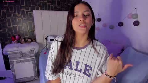 Snapshot of jenny_ford_181 chatting on 01/12/25, 02:45 andrea online show from 01/12/25, 02:45