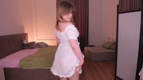 Jenny my next stream is on Saturday at 1 pmUTC Welcome to my WhatsApp 3 online show from 04/08/26, 01:11