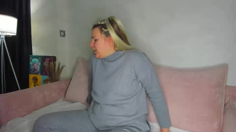 Jenny online show from 02/24/26, 01:25