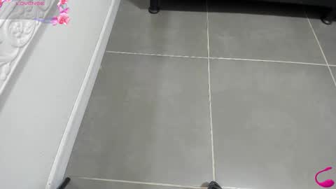 jenny_stark online show from 11/11/25, 11:10