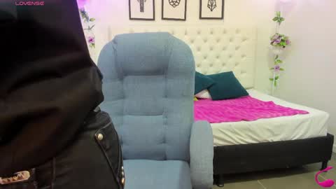 jenny_stark online show from 05/15/26, 11:06