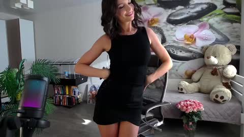jennycutey online show from 12/05/24, 04:42