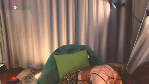 jennyfer_me online show from 04/01/26, 01:41