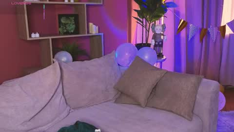 jennyfer_me online show from 04/24/26, 12:51