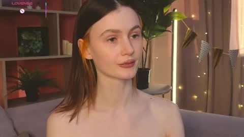 Snapshot of jennyfer_me chatting on 05/11/26, 02:45 jennyfer_me online show from 05/11/26, 02:45
