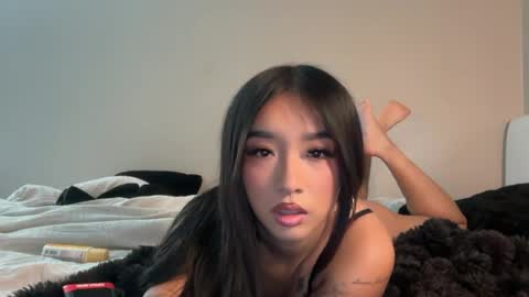 Snapshot of jennytran07 chatting on 07/08/26, 10:14 Jenny Tran online show from 07/08/26, 10:14