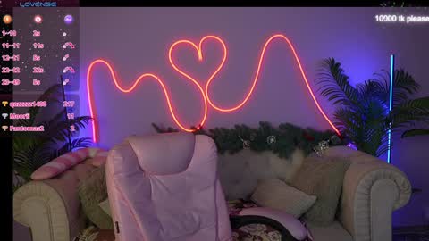 Snapshot of jennyyluv chatting on 01/28/25, 11:07 JENNY online show from 01/28/25, 11:07