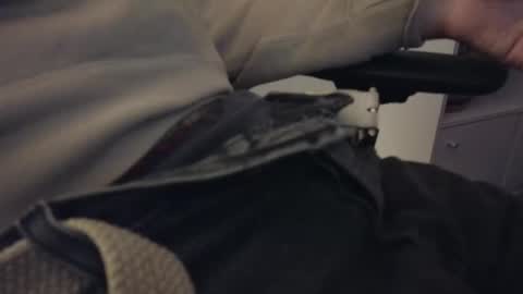 Snapshot of jeremie18cms chatting on 12/18/25, 08:37 Machine Sperme online show from 12/18/25, 08:37