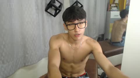 Snapshot of jeremy_job chatting on 05/11/26, 12:00 Jeremy online show from 05/11/26, 12:00