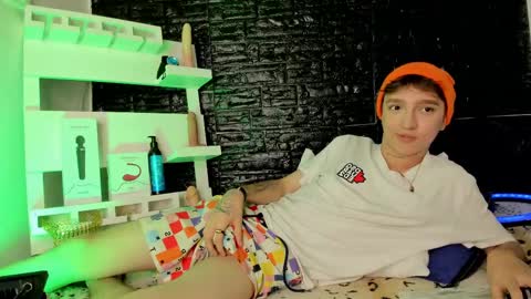 jero independent model online show from 03/11/25, 05:38