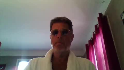jerflor online show from 04/28/26, 04:23