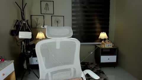 Snapshot of jerkingjenaxxx chatting on 02/26/25, 01:00 JENA online show from 02/26/25, 01:00