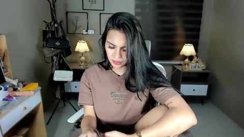 Snapshot of jerkingjenaxxx chatting on 03/11/25, 05:24 JENA online show from 03/11/25, 05:24