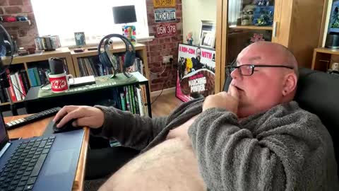 Snapshot of jerseyhammer01 chatting on 05/29/26, 07:50 Harry online show from 05/29/26, 07:50