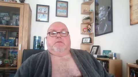 Snapshot of jerseyhammer01 chatting on 06/10/26, 10:03 Harry online show from 06/10/26, 10:03